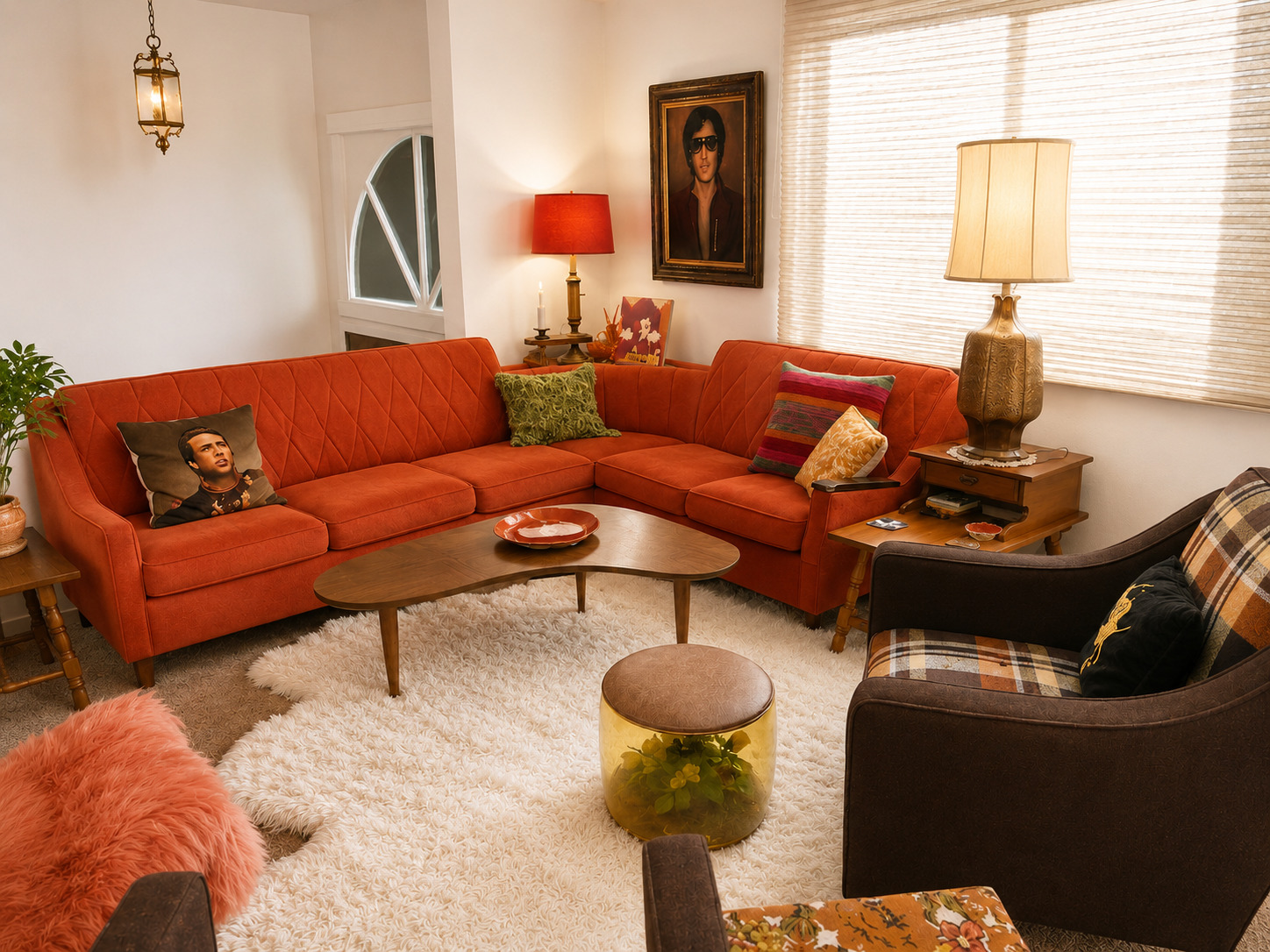 Retro living room at Sunshine Haus in Creston, BC